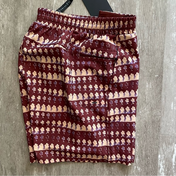 Lululemon Pool Short 7” Island Bloom Date Brown Multi (burgundy brown red) - Picture 7 of 7